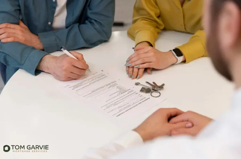 Expert Mortgage Guidance Across Cirencester and Milton Keynes Expert Mortgage Guidance Across Cirencester and Milton Keynes