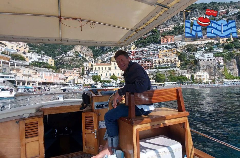 Explore the Amalfi Coast by Boat: Practical Rentals and Routes Explore the Amalfi Coast by Boat: Practical Rentals and Routes