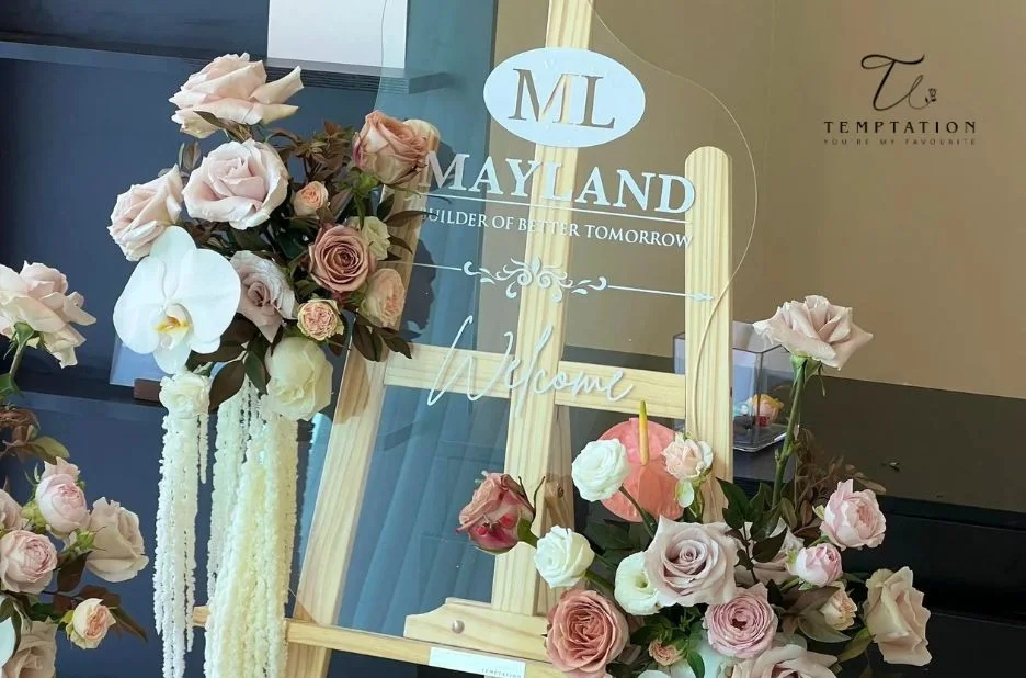 Elegant Bridal Bouquet Kuala Lumpur – Fresh Premium Flowers with Same Day Delivery Elegant Bridal Bouquet Kuala Lumpur – Fresh Premium Flowers with Same Day Delivery